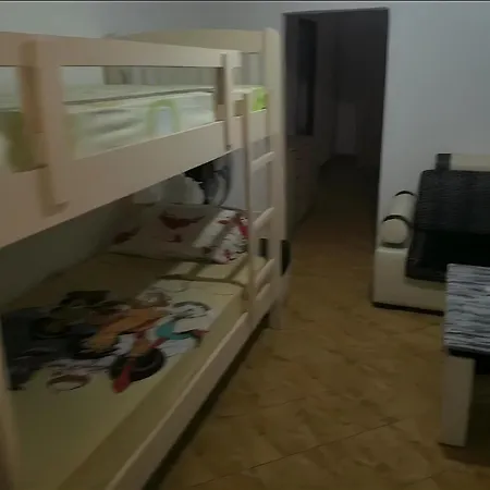 Apartment Dhoma Me Qera / Rent