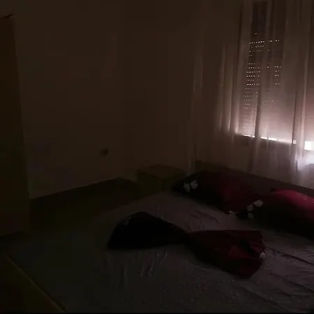 Dhoma Me Qera / Rent Apartment